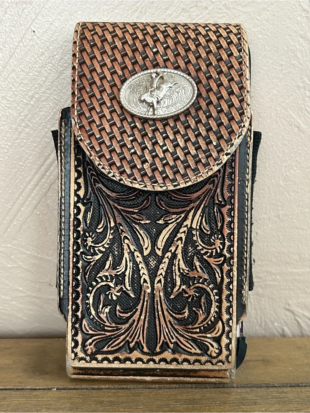 Texas Western Handcrafted Basketweave Tooled Leather Phone Holster Brown & Black